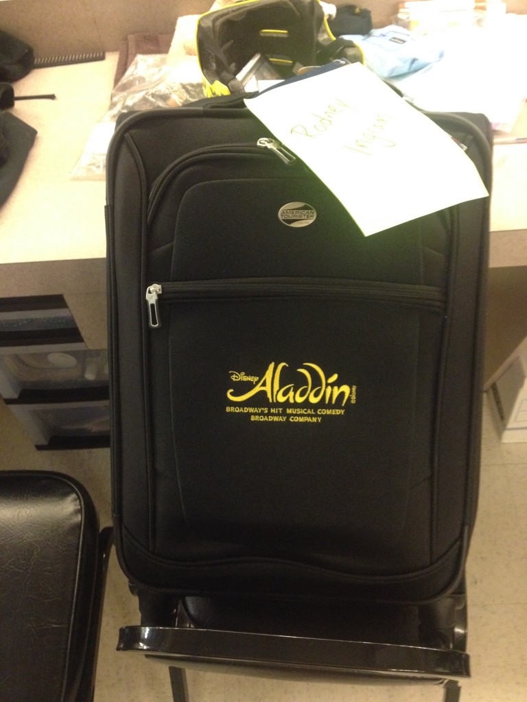 aladdin-luggage-american-tourister